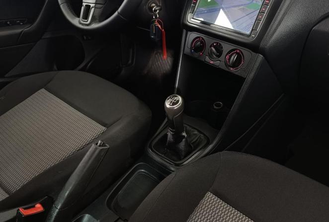 Volkswagen Polo V с пробегом 2010 года, цена 610 000 рублей, 176795 км, седан, Автокод Объявления