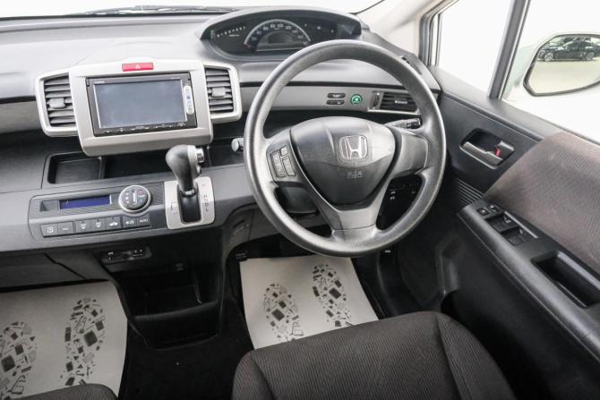 Honda Freed I Рестайлинг 2 с пробегом 2014 года, цена 1 099 000 рублей, 148000 км, компактвэн, Автокод Объявления
