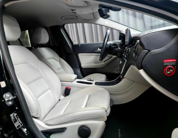 Mercedes-Benz GLA I (X156) Рестайлинг с пробегом 2019 года, цена 1 818 000 рублей, 187479 км, внедорожник, Автокод Объявления