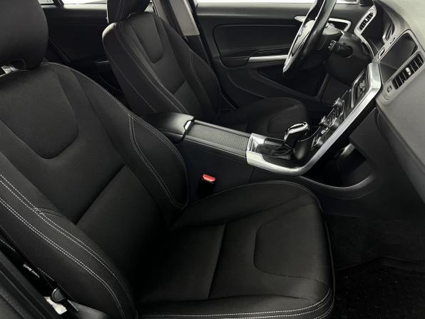 Volvo V60 I Рестайлинг с пробегом 2016 года, цена 1 450 000 рублей, 157300 км, универсал, Автокод Объявления