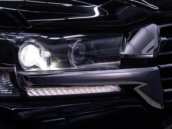 Toyota Land Cruiser 200 Series Рестайлинг 2 с пробегом 2018 года, цена 8 099 000 рублей, 215460 км, внедорожник, Автокод Объявления