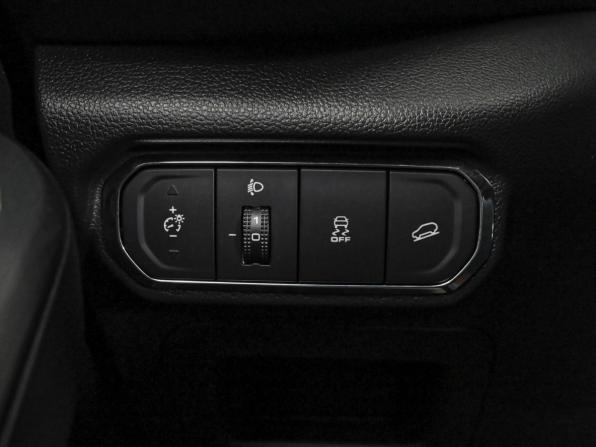 Haval Jolion I Рестайлинг с пробегом 2024 года, цена 1 649 000 рублей, 61931 км, внедорожник, Автокод Объявления