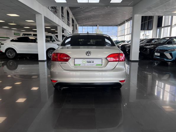 Volkswagen Jetta VI с пробегом 2013 года, цена 745 000 рублей, 296975 км, седан, Автокод Объявления