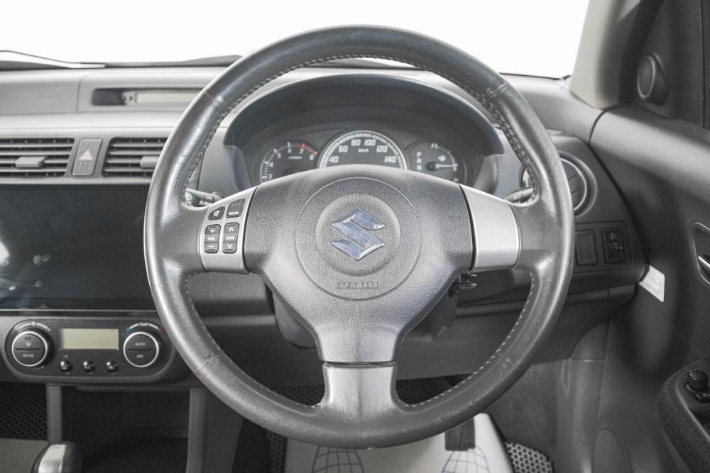 Suzuki Swift III Кемерово  - изображение 16