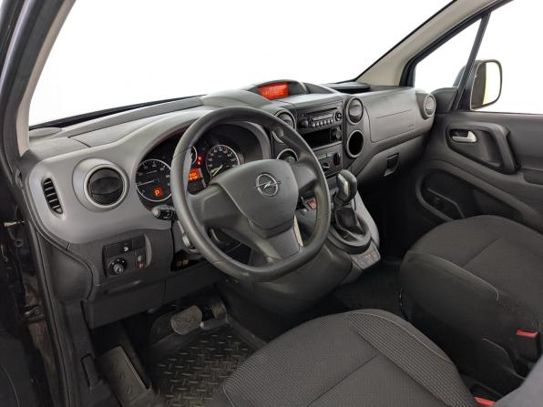 Opel Combo PCMA с пробегом 2021 года, цена 2 150 000 рублей, 48701 км, компактвэн, Автокод Объявления