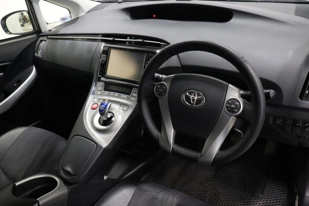 Toyota Prius III Рестайлинг (XW30) Ульяновск  - изображение 6