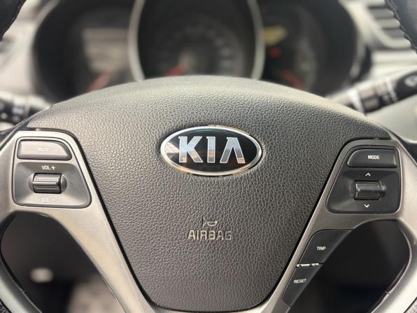 Kia Rio III Рестайлинг с пробегом 2016 года, цена 994 000 рублей, 128540 км, седан, Автокод Объявления