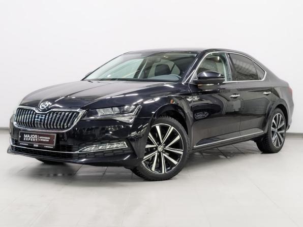 Skoda Superb III Рестайлинг с пробегом 2025 года, цена 3 775 000 рублей, 19557 км, лифтбек, Автокод Объявления