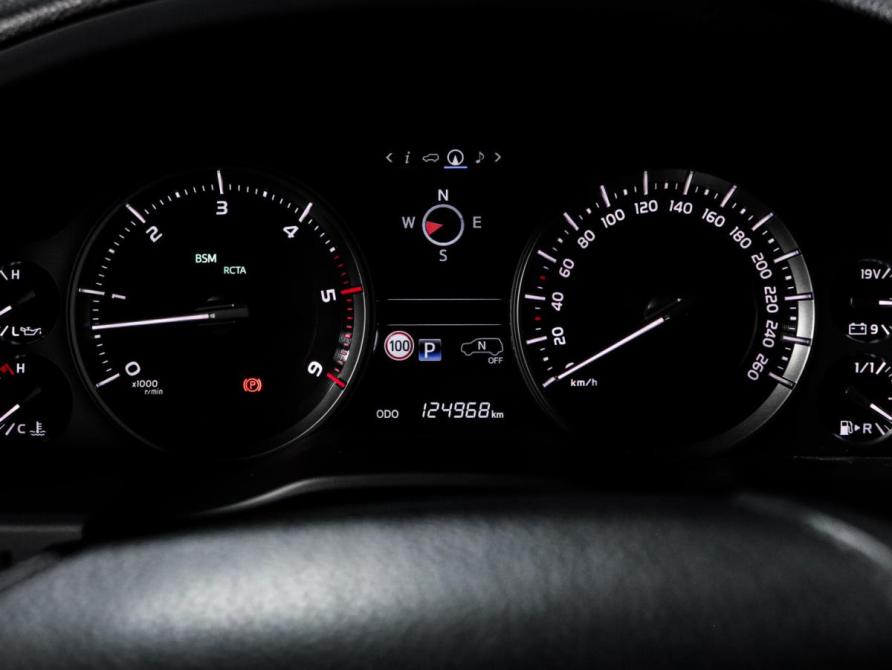 Toyota Land Cruiser 200 Series Рестайлинг 2 Москва  - изображение 12