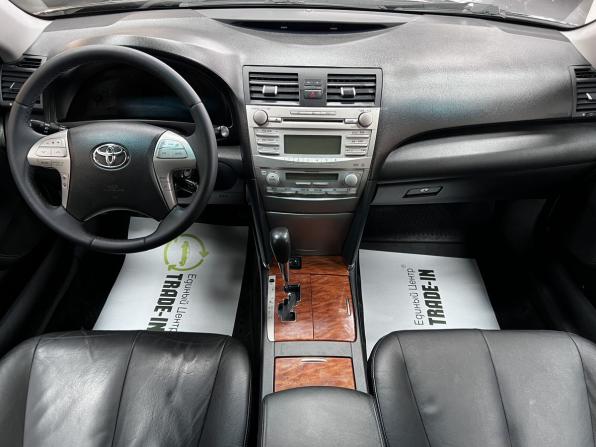 Toyota Camry VI (XV40) Рестайлинг с пробегом 2009 года, цена 1 295 000 рублей, 251577 км, седан, Автокод Объявления