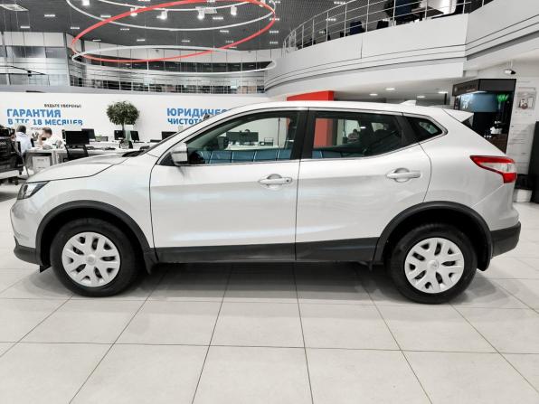 Nissan Qashqai II с пробегом 2017 года, цена 1 650 000 рублей, 73298 км, внедорожник, Автокод Объявления