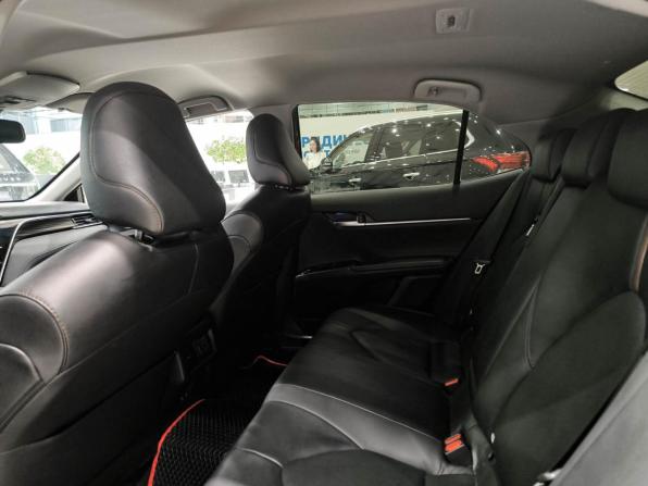 Toyota Camry VIII (XV70) с пробегом 2021 года, цена 2 100 000 рублей, 351392 км, седан, Автокод Объявления