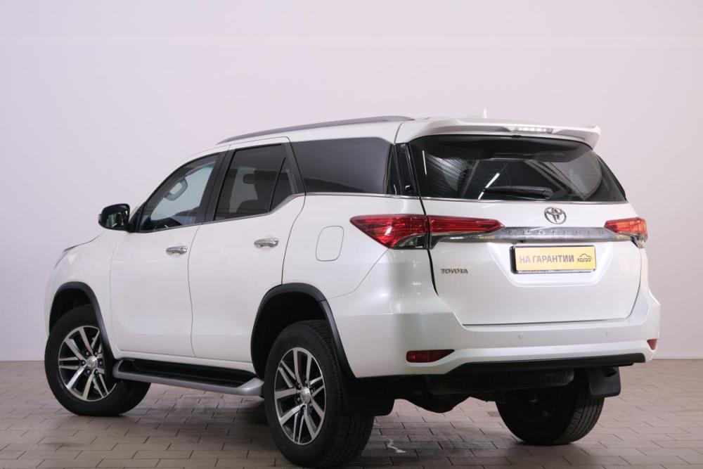 Toyota Fortuner II Омск  - изображение 5