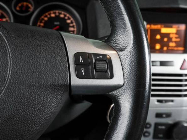 Opel Astra H Рестайлинг с пробегом 2009 года, цена 599 000 рублей, 180706 км, седан, Автокод Объявления