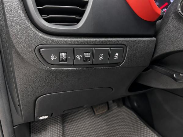 Kia Rio IV Рестайлинг с пробегом 2021 года, цена 1 825 000 рублей, 58500 км, седан, Автокод Объявления