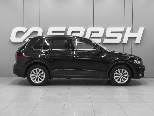 Volkswagen Tiguan II с пробегом 2019 года, цена 2 420 000 рублей, 64015 км, внедорожник, Автокод Объявления