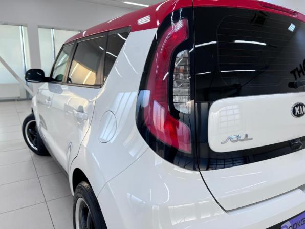 Kia Soul II Рестайлинг с пробегом 2017 года, цена 1 620 000 рублей, 117532 км, хэтчбек, Автокод Объявления