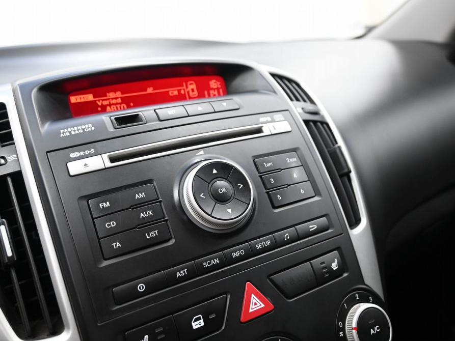 Kia Ceed I Рестайлинг Ростов-на-Дону  - изображение 15