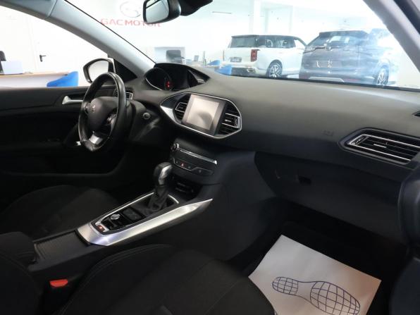 Peugeot 308 II с пробегом 2014 года, цена 1 108 000 рублей, 108154 км, хэтчбек, Автокод Объявления