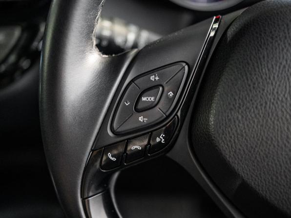 Toyota C-HR I с пробегом 2017 года, цена 1 629 500 рублей, 153529 км, внедорожник, Автокод Объявления