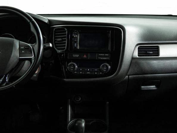 Mitsubishi Outlander III Рестайлинг 2 с пробегом 2015 года, цена 1 549 777 рублей, 174010 км, внедорожник, Автокод Объявления