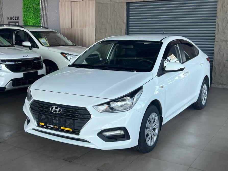 Hyundai Solaris II Оренбург  - изображение 1