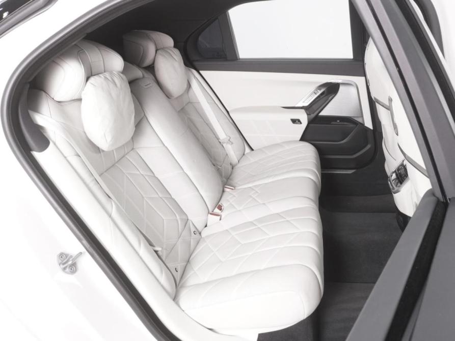 BMW 7 серии VII (G70) Ростов-на-Дону  - изображение 7