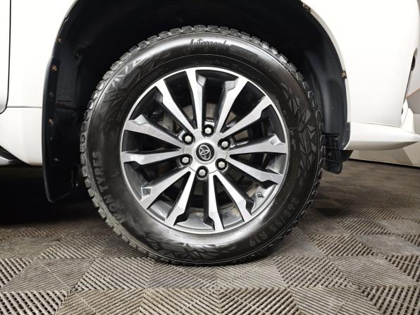 Toyota Land Cruiser Prado 150 Series Рестайлинг 3 с пробегом 2021 года, цена 5 871 000 рублей, 169990 км, внедорожник, Автокод Объявления