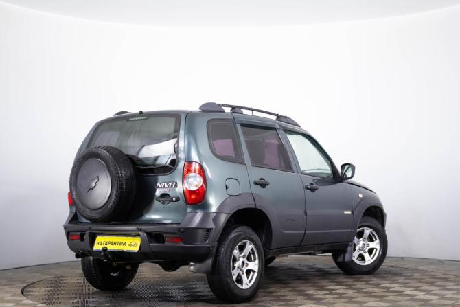 Chevrolet Niva I Рестайлинг с пробегом 2016 года, цена 669 000 рублей, 168000 км, внедорожник, Автокод Объявления