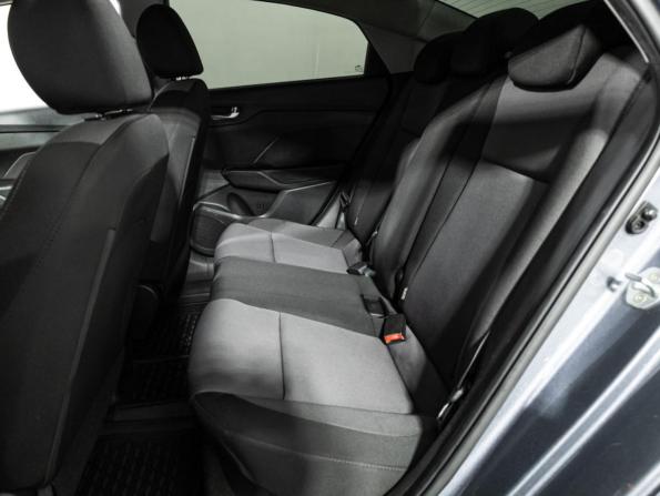 Hyundai Solaris II с пробегом 2018 года, цена 1 199 585 рублей, 186237 км, седан, Автокод Объявления