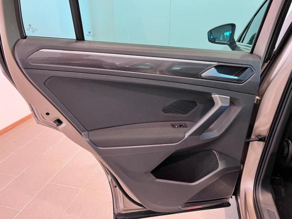 Volkswagen Tiguan II с пробегом 2018 года, цена 2 950 000 рублей, 74685 км, внедорожник, Автокод Объявления