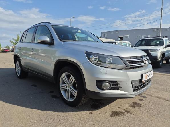 Volkswagen Tiguan I Рестайлинг с пробегом 2012 года, цена 980 000 рублей, 283685 км, внедорожник, Автокод Объявления