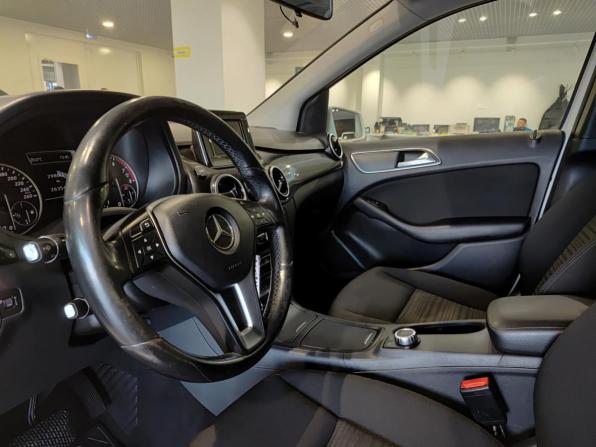 Mercedes-Benz B-Класс II (W246) с пробегом 2013 года, цена 943 000 рублей, 263547 км, хэтчбек, Автокод Объявления