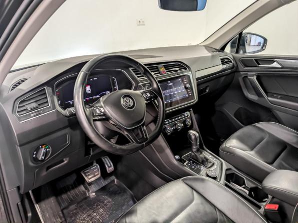 Volkswagen Tiguan II с пробегом 2019 года, цена 2 790 000 рублей, 159635 км, внедорожник, Автокод Объявления