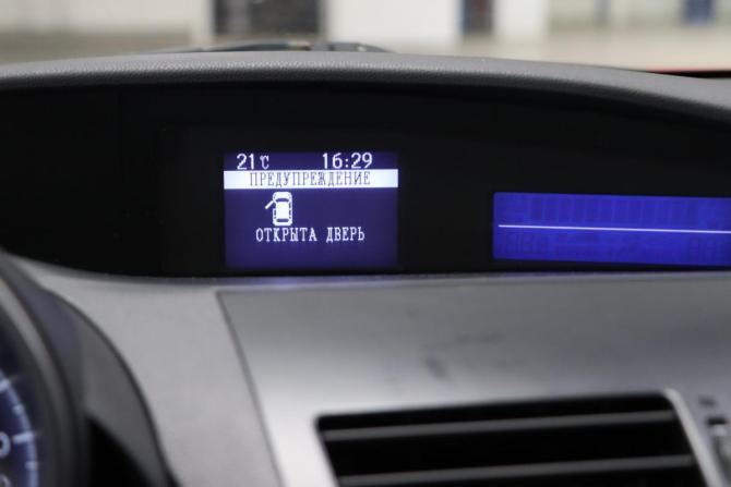 Mazda 3 II (BL) Рестайлинг с пробегом 2012 года, цена 799 990 рублей, 188730 км, хэтчбек, Автокод Объявления