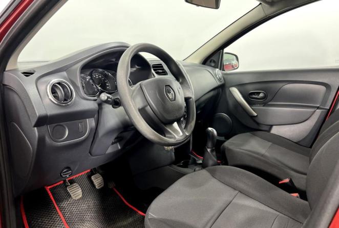 Renault Logan II с пробегом 2017 года, цена 735 000 рублей, 102531 км, седан, Автокод Объявления