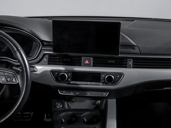 Audi A4 V (B9) Рестайлинг с пробегом 2021 года, цена 3 450 000 рублей, 44679 км, седан, Автокод Объявления