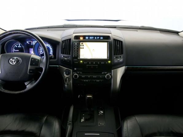 Toyota Land Cruiser 200 Series с пробегом 2011 года, цена 2 890 000 рублей, 203000 км, внедорожник, Автокод Объявления