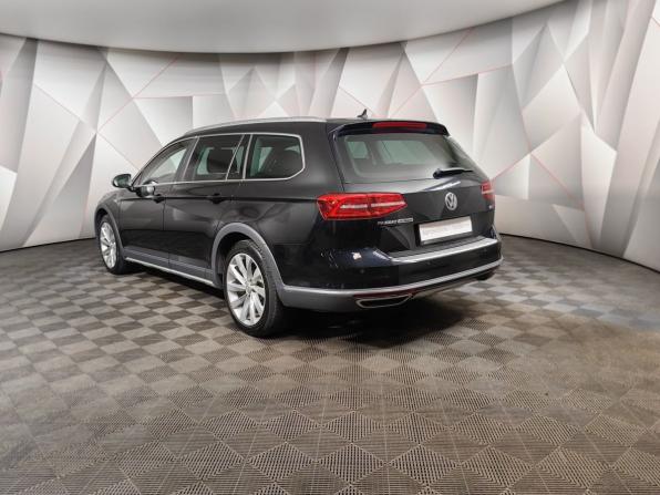 Volkswagen Passat B8 с пробегом 2018 года, цена 2 375 000 рублей, 175453 км, универсал, Автокод Объявления