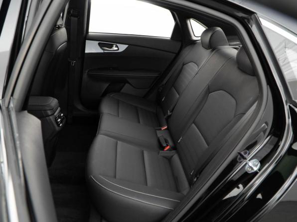 Kia K3 II (China Market) Рестайлинг с пробегом 2025 года, цена 2 677 077 рублей, 31 км, седан, Автокод Объявления
