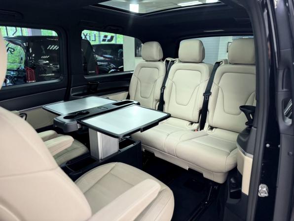 Mercedes-Benz V-Класс III (W447) Рестайлинг 2 с пробегом 2024 года, цена 10 990 000 рублей, 43679 км, минивэн, Автокод Объявления