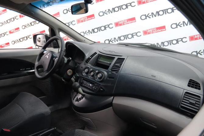 Mitsubishi Grandis I с пробегом 2006 года, цена 795 950 рублей, 211404 км, минивэн, Автокод Объявления