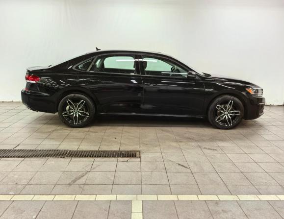 Volkswagen Passat (North America and China) II (NA Market) с пробегом 2019 года, цена 2 090 000 рублей, 77000 км, седан, Автокод Объявления