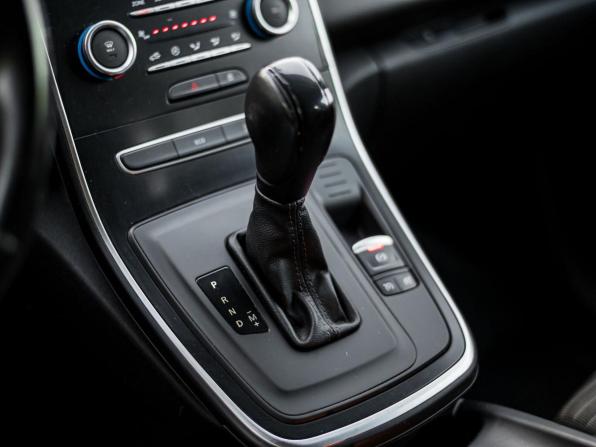 Renault Scenic IV с пробегом 2017 года, цена 1 280 000 рублей, 176515 км, минивэн, Автокод Объявления