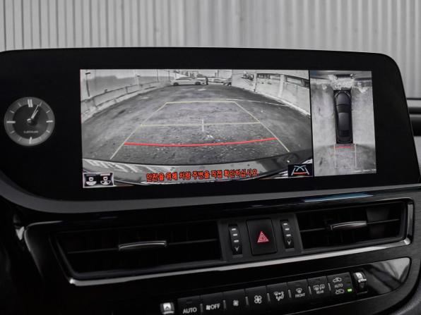 Lexus ES VII с пробегом 2021 года, цена 3 490 000 рублей, 68951 км, седан, Автокод Объявления