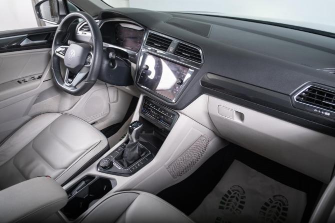 Volkswagen Tiguan II с пробегом 2018 года, цена 3 199 000 рублей, 124000 км, внедорожник, Автокод Объявления
