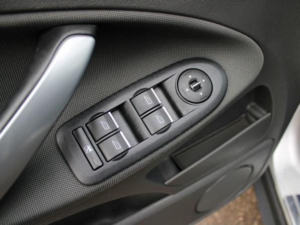 Ford Kuga I с пробегом 2011 года, цена 899 000 рублей, 148433 км, внедорожник, Автокод Объявления