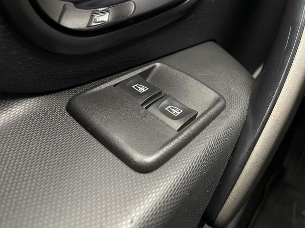 Renault Logan II Рестайлинг с пробегом 2019 года, цена 1 287 000 рублей, 119431 км, седан, Автокод Объявления