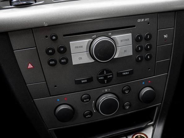 Opel Vectra C Рестайлинг с пробегом 2006 года, цена 590 000 рублей, 190887 км, седан, Автокод Объявления
