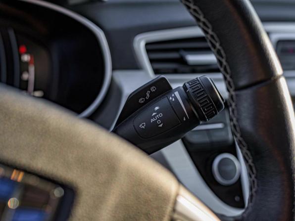 Geely Atlas I с пробегом 2021 года, цена 1 374 000 рублей, 240657 км, внедорожник, Автокод Объявления